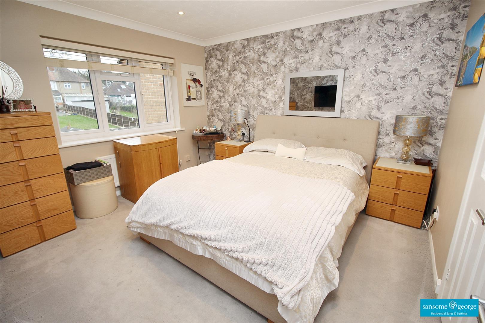Barclay Road, Calcot